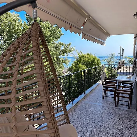 Joes Seafront Summer House