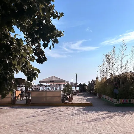 Joes Seafront Summer House * Vergia