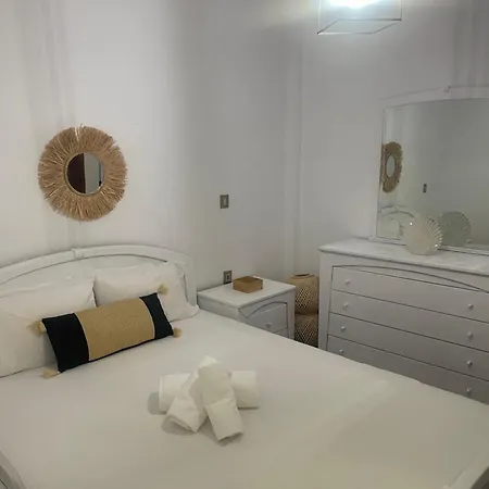Joes Seafront Summer House Tatil Evi Vergia